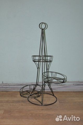 Стоечка для цветов