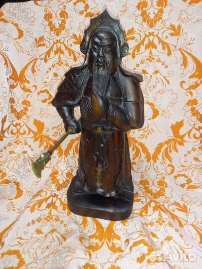 Старинная фигура Гуань Юй. Китай. 19 резьба дерево