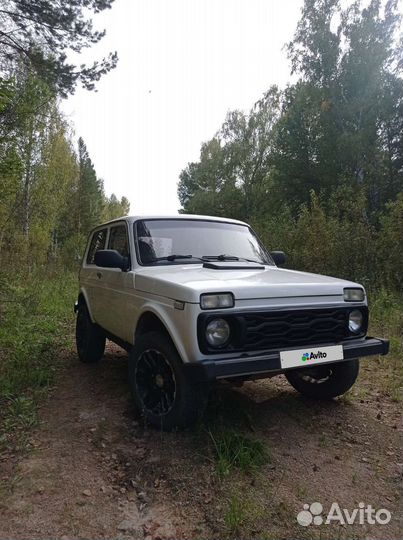 LADA 4x4 (Нива) 1.7 МТ, 2010, 220 000 км