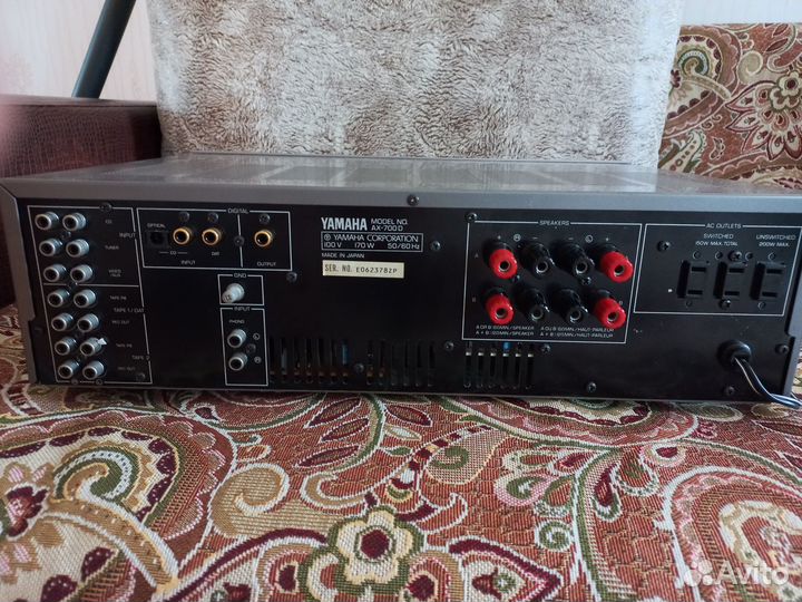 Усилитель Yamaha AX-700D