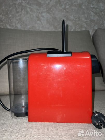 Капсульная кофемашина Delonghi EN85.R Essenza Mini