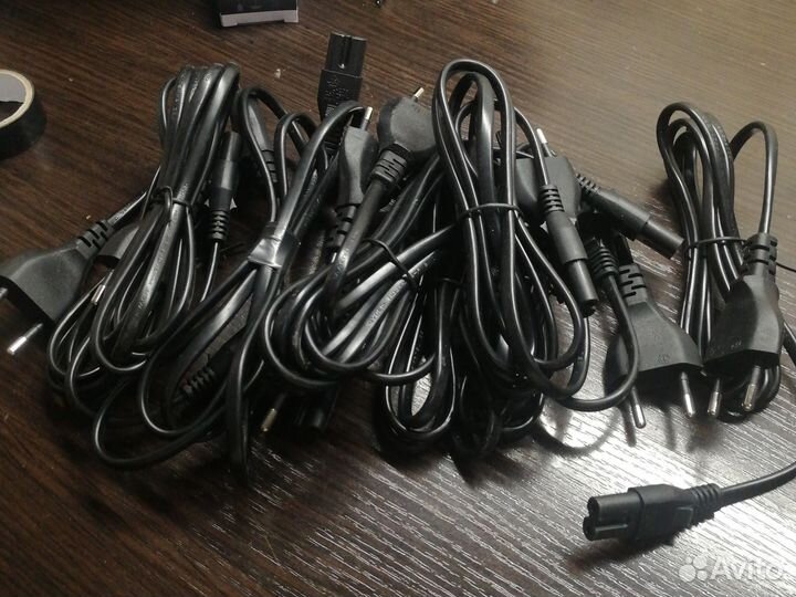 Сетевой кабель.Для светильника-магнитофона