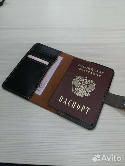 Обложка на паспорт и документы новая, кожанная