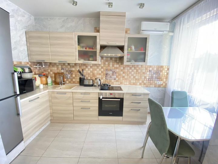 2-к. квартира, 54 м², 4/7 эт.