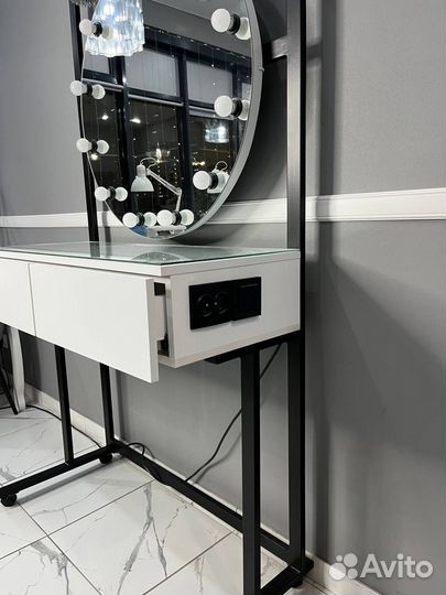 Рабочее место бровиста