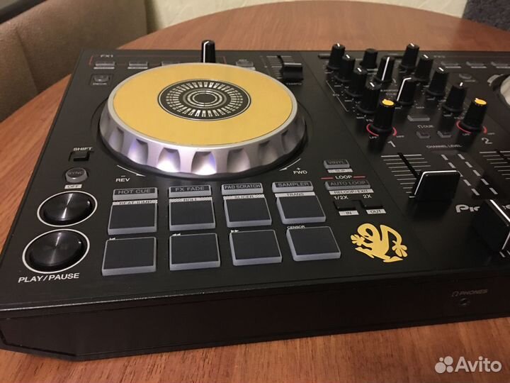 Dj controller