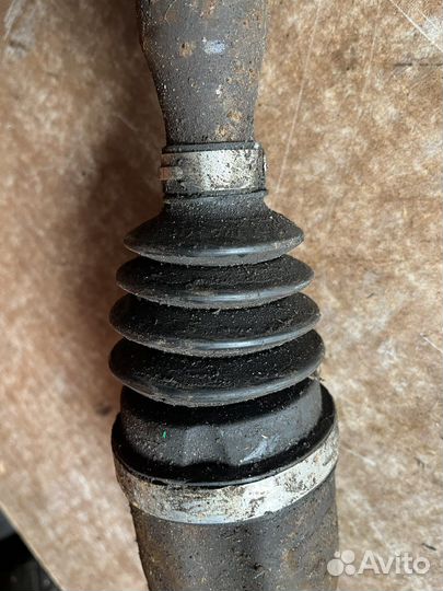 Рено логан сандеро привод левый АКПП