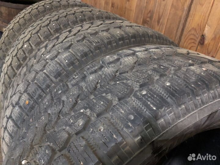 Yokohama Ice Guard F700Z 215/60 R17