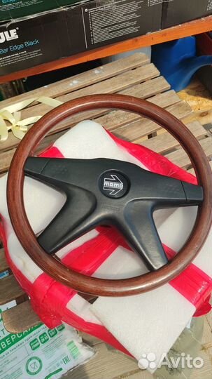 Руль momo дерево