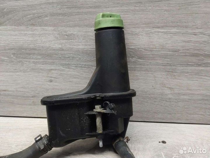 Бачок гур Volkswagen Lt