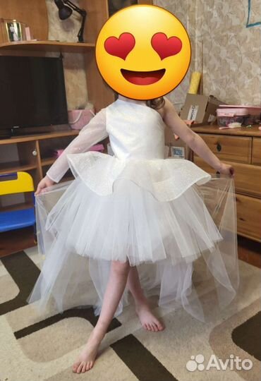 Платье нарядное на девочку 128 134