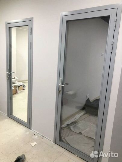 Стеклянная дверь на заказ от 3 дней