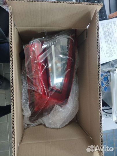 Фонарь задний левый/правый наружный Skoda Karoq