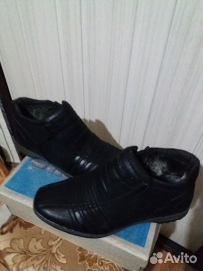 Ботинки зимние новые