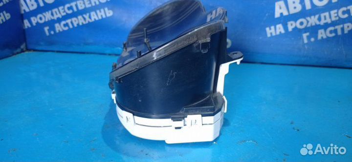 Панель приборов Toyota Rav4 кроссовер 1AZ-FE 2008