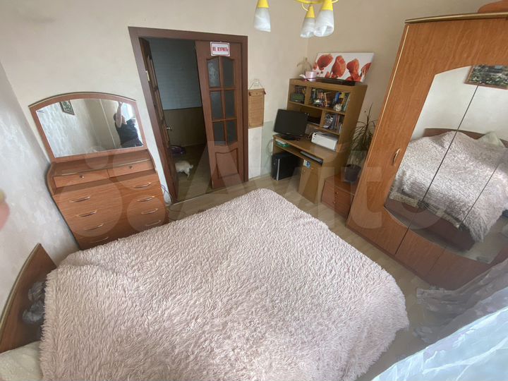 Комната 10 м² в 3-к., 3/15 эт.