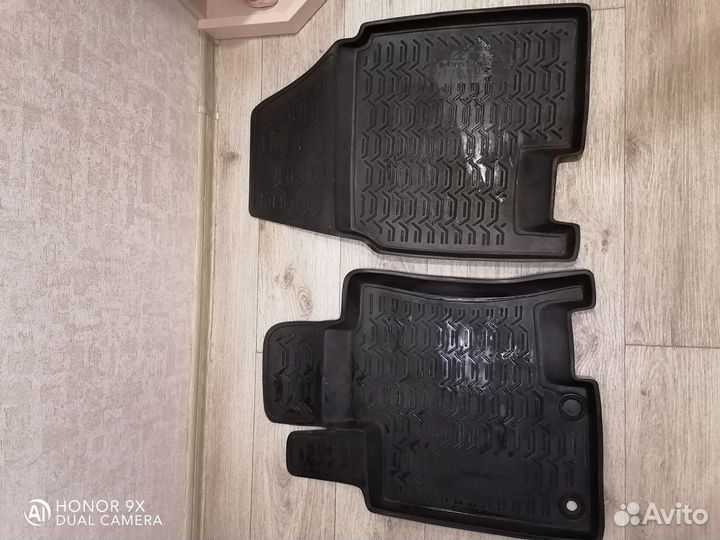 Автомобильные коврики на Ниссан кашкай +2 передние