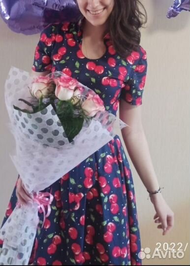 Нарядное женское платье