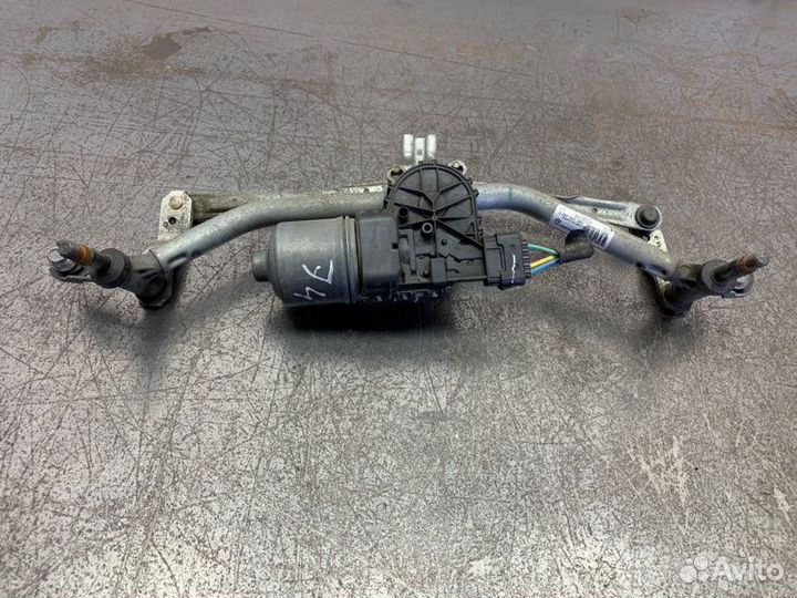 Трапеция дворников с двигателем Peugeot 208