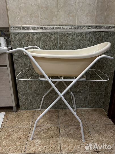 Детская ванночка с подставкой