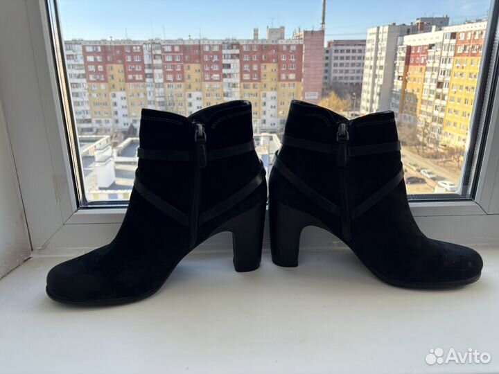 Ботинки женские ecco