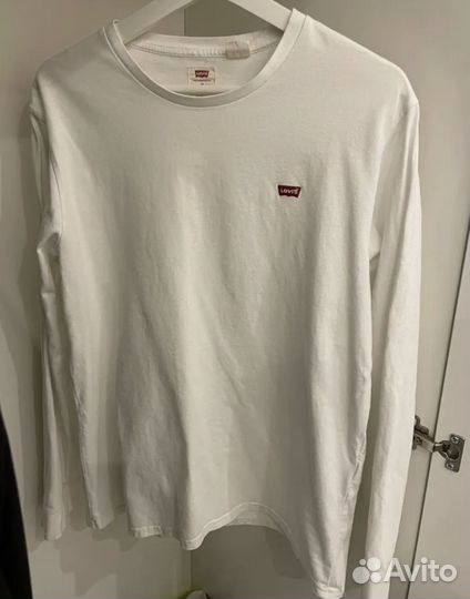 Лонгслив levis