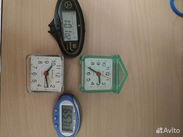 Часы будильник