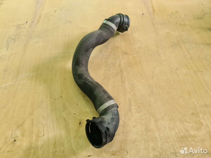 Патрубок радиатора Mercedes W205