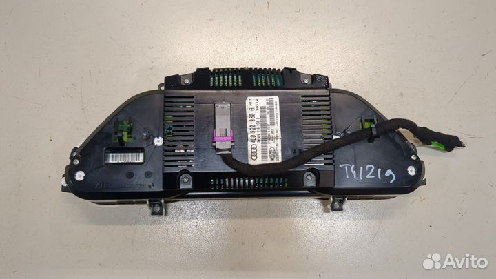 Щиток приборов Audi Q7