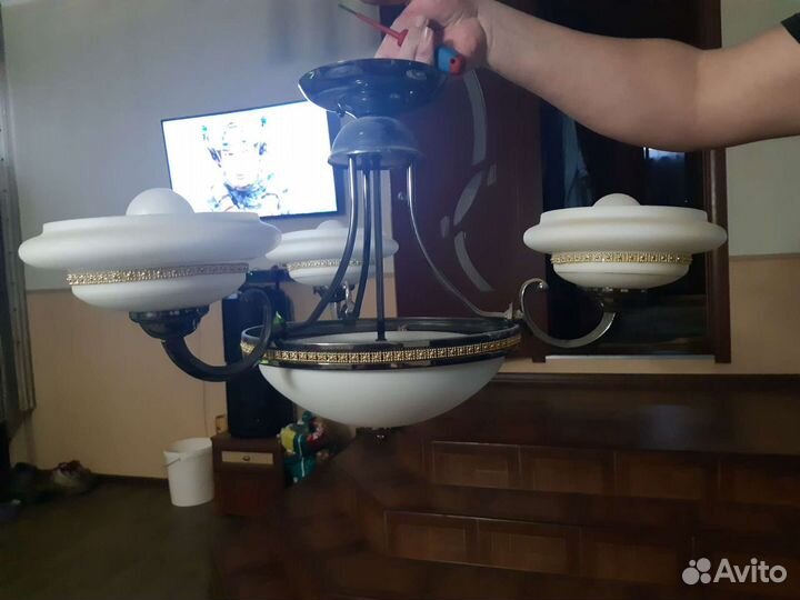 Люстра большая