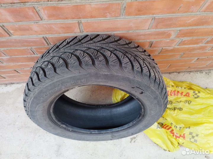 Sava Eskimo Stud 205/60 R16