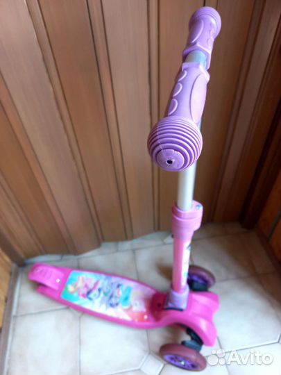 Самокат детский hasbro трехколесный бу