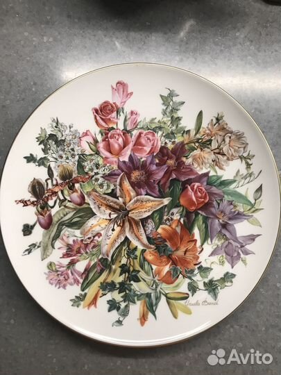 Тарелки коллекционные Ursula Band