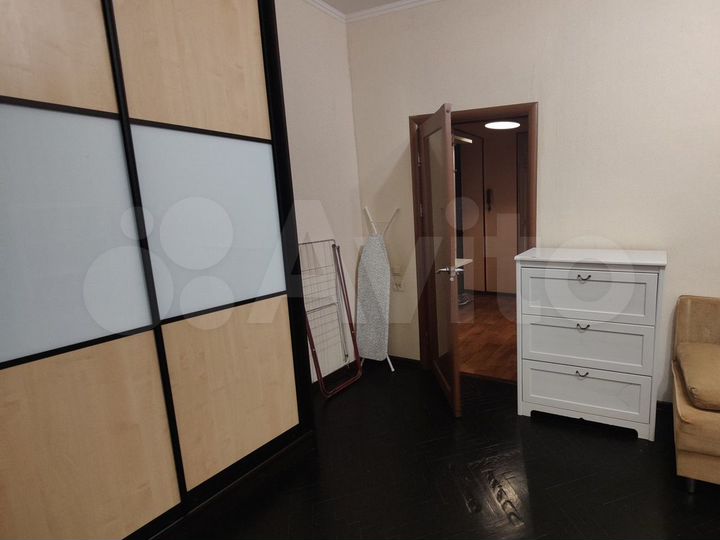 2-к. квартира, 56 м², 3/8 эт.