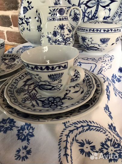 Сервиз Kahla синий лук, «Луковый узор»