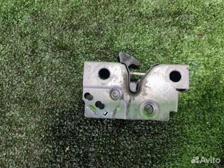 Замок капота volkswagen Caddy 4 2019