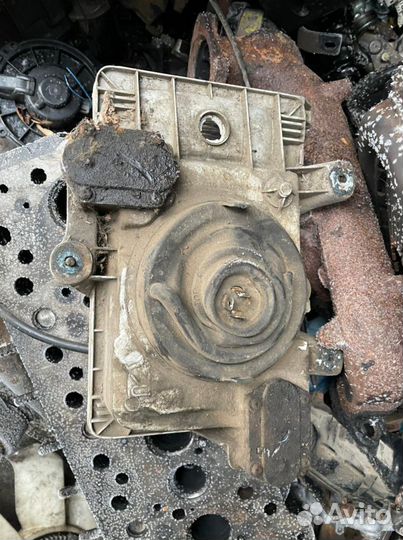 Mitsubishi canter фара правая б.у