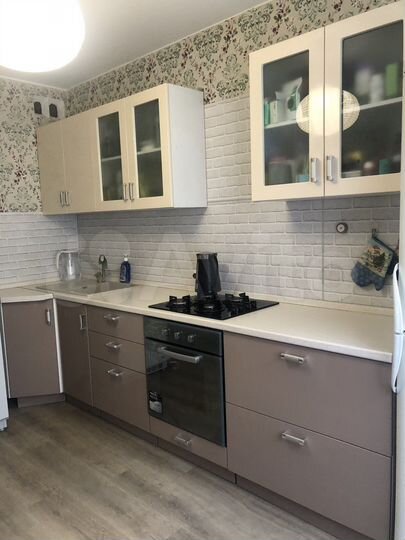 2-к. квартира, 58 м², 1/10 эт.