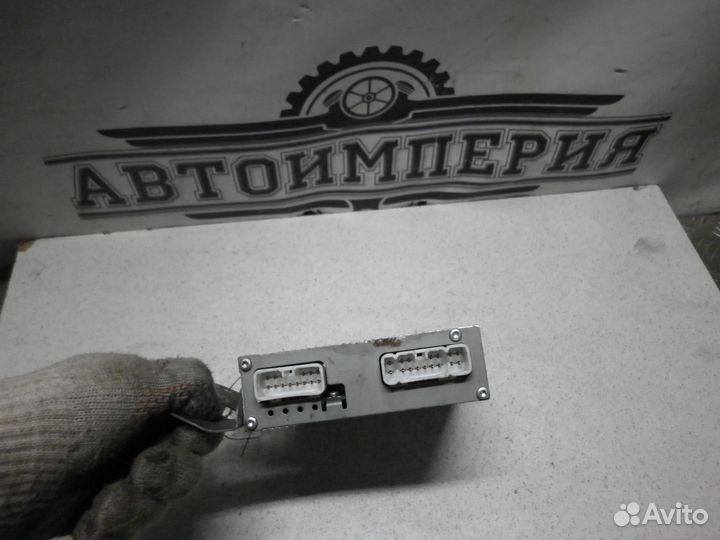 Усилитель звука JBL Toyota Highlander 1