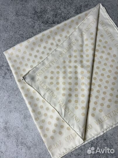 Шёлковый платок Valentino / Оригинал