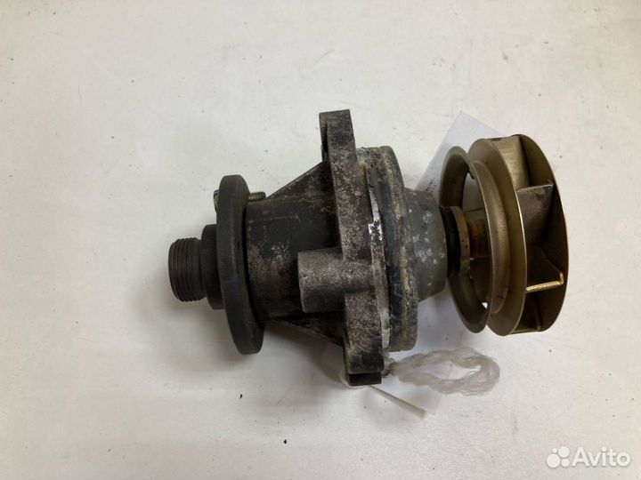 Помпа Bmw 5 E39 M54 m52