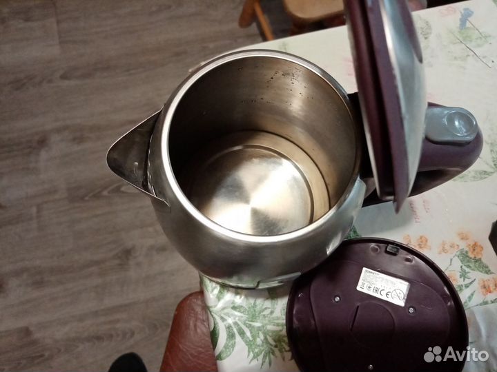 Чайник электрический Scarlett SC-E21S65 б/у