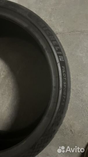 Michelin Pilot Sport 4 S 245/35 R21