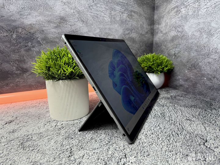 Ноутбук-планшет Dell i5-1140G7/16 RAM/256