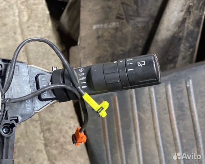 Переключатель дворников Nissan Qashqai J10 2.0