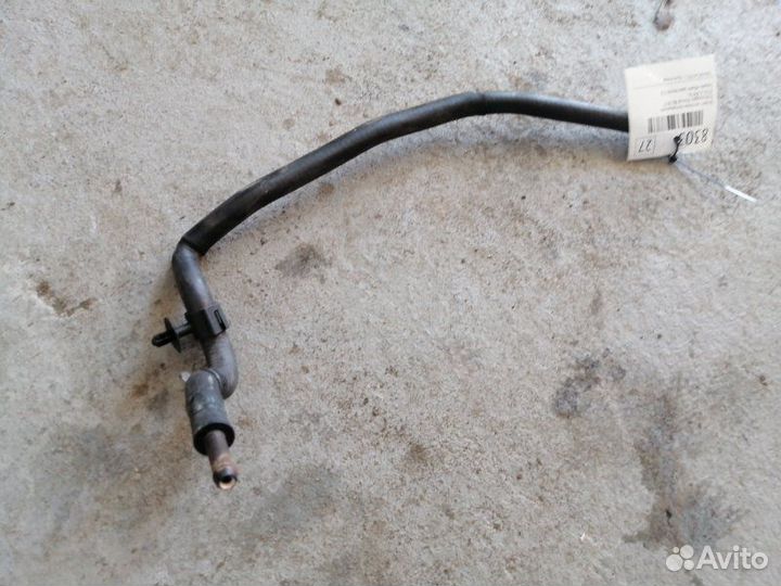 Патрубок системы охлаждения Volkswagen Passat B6