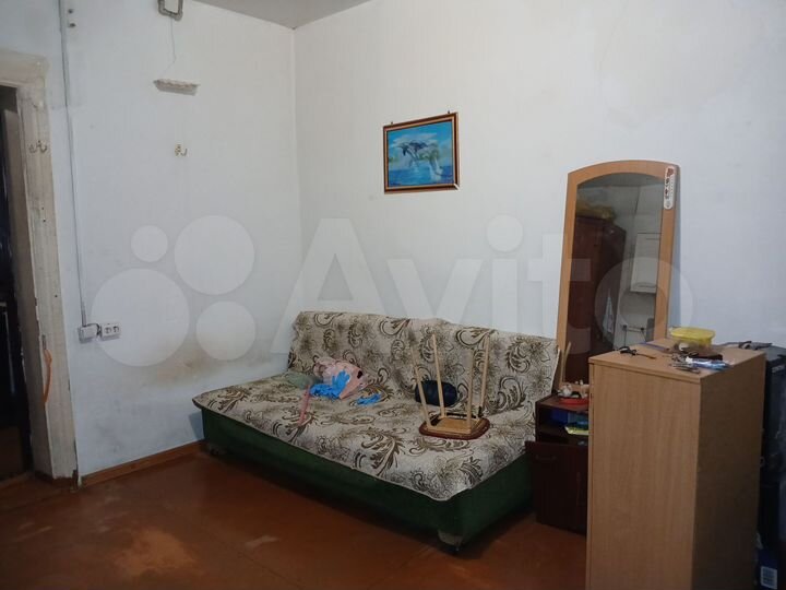 Комната 25 м² в 2-к., 1/2 эт.