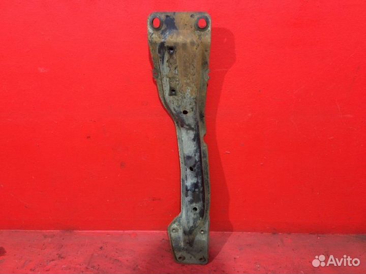 Балка подвески передняя Nissan X-Trail T30 YD22ETI