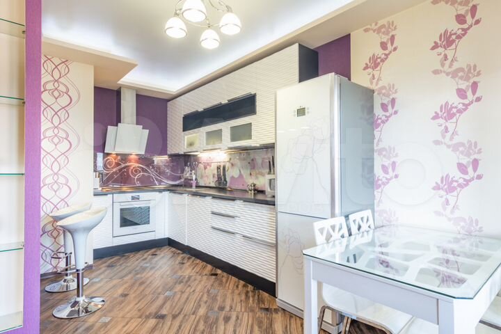 3-к. квартира, 95 м², 10/16 эт.