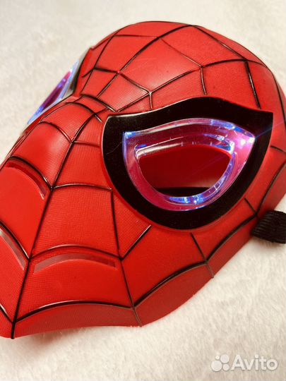 Маска человека паука